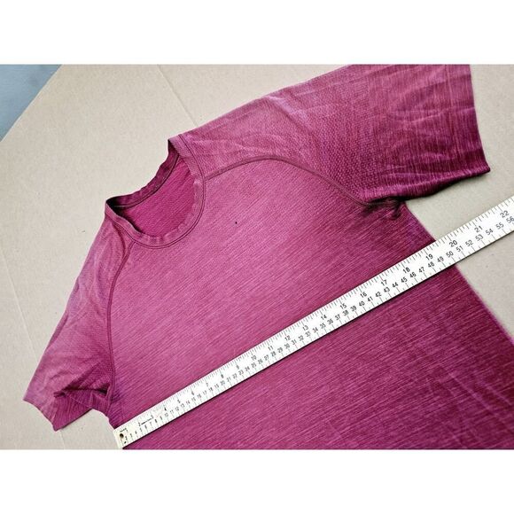 Lululemon Metal Vent Tech Short Sleeve Men's Size Medium Red - Picture 9 of 15